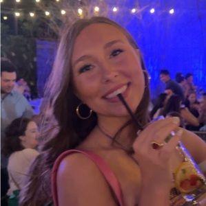 Meet your Posher, Bailey